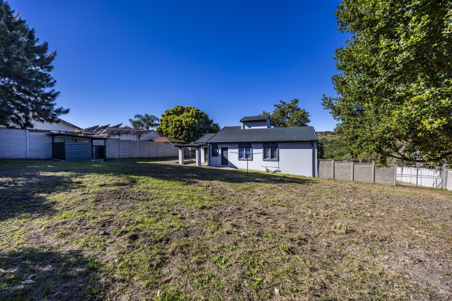 To Let 3 Bedroom Property for Rent in Beacon Bay Eastern Cape